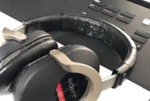 宅録DTMerおすすめのヘッドホン900STを快適に使うための2つ方法